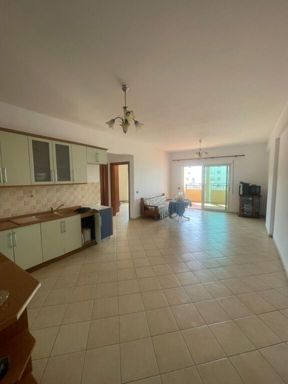 Apartament per shitje ne vije te pare te Shkembi i Kavajes