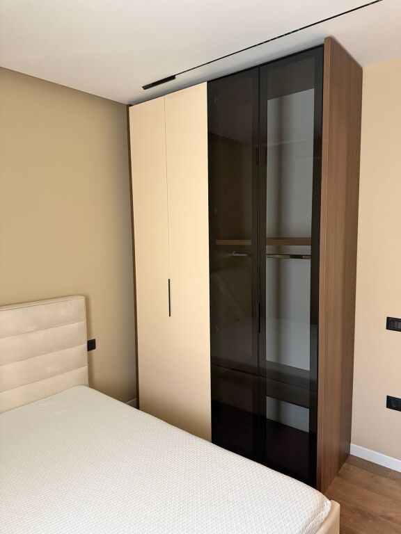 Qera | Apartament 2 + 1 | Xhamlliku | 800 €/muaj