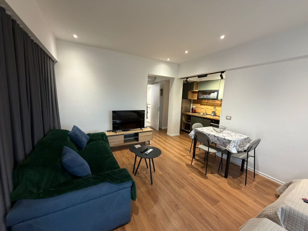 2 Garsoniere dhe 1 apartament 1+1 per qira,Xibraku
