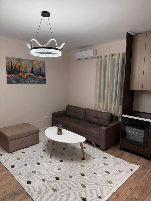 Rent | Shtëpi private 1 + 1 | Sauk | 400 €/month