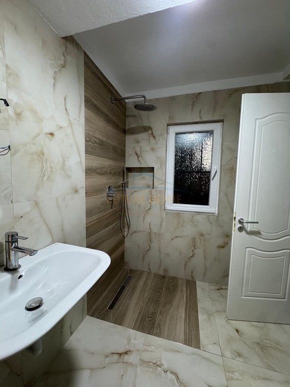 Rent, Apartment 2+1+2, Congress of Monastery Street