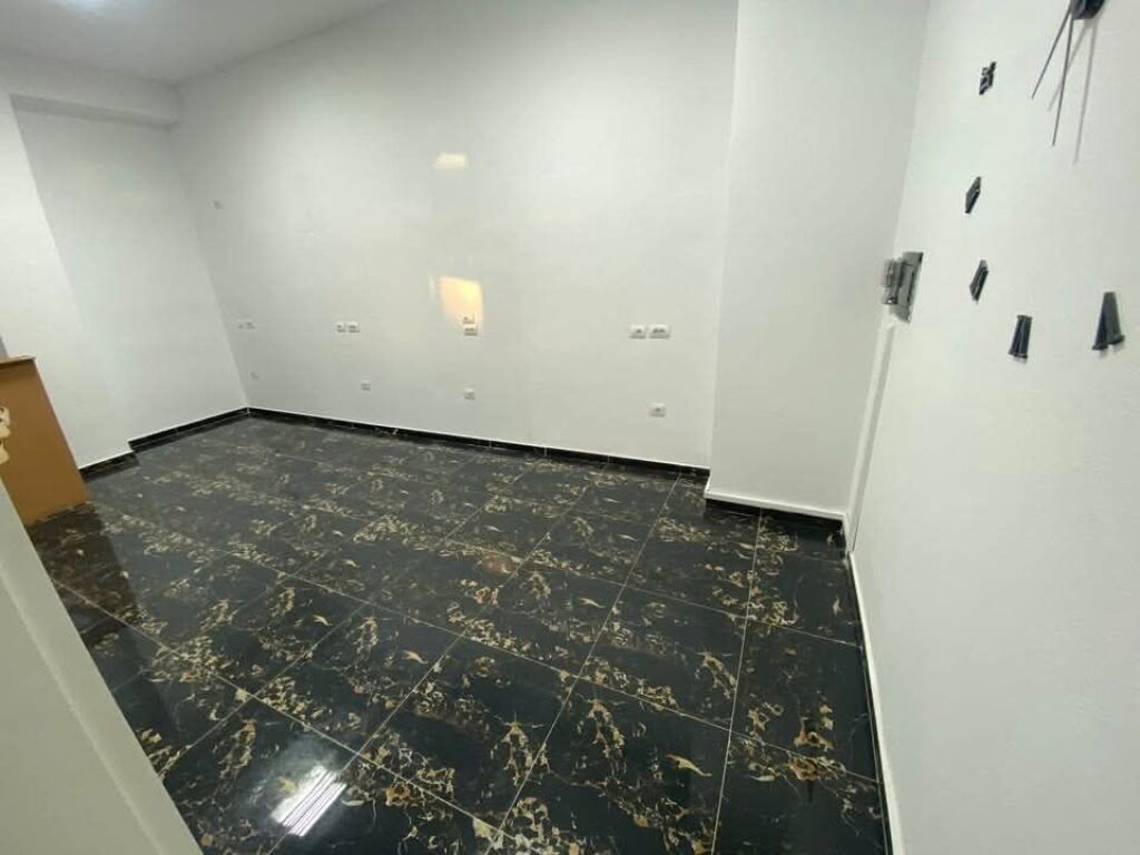 SHOP FOR RENT 35 M - KAMEZ CENTER