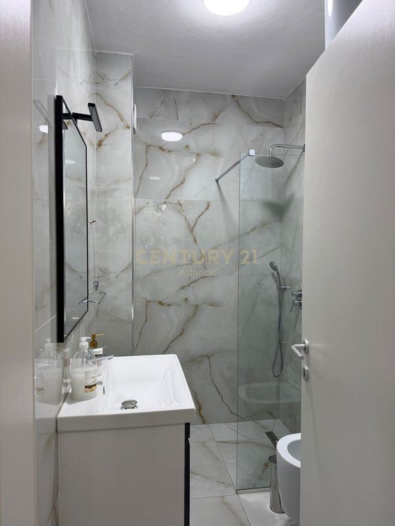 Apartament 1+1 në shitje në Golem, Durrës -Prane Fafa Resort.