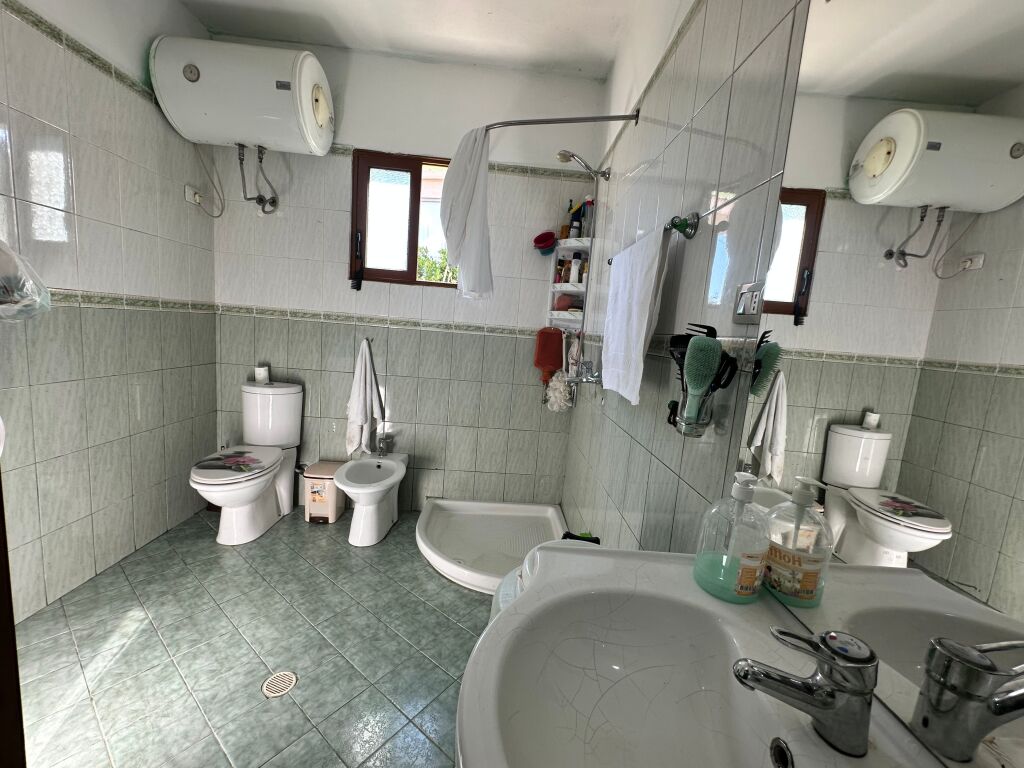 Ekskluzive shtepi private ne shitje Vlore te rruga e Burgut