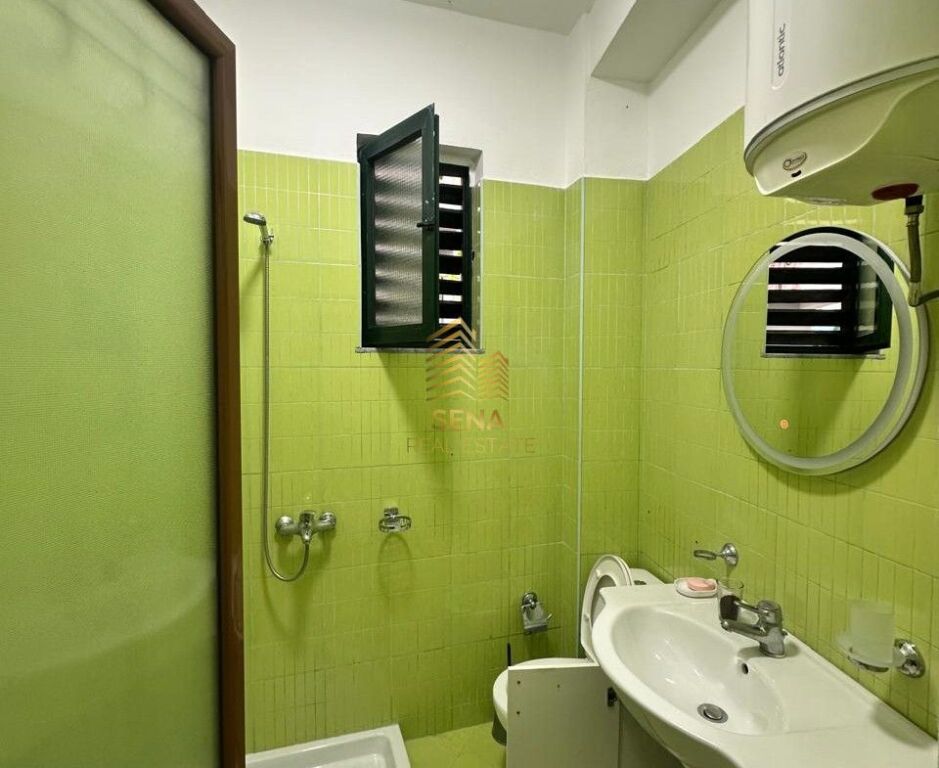 Affitto, Ingresso Privato 1+1, Comune di Parigi, 46.000 Leke