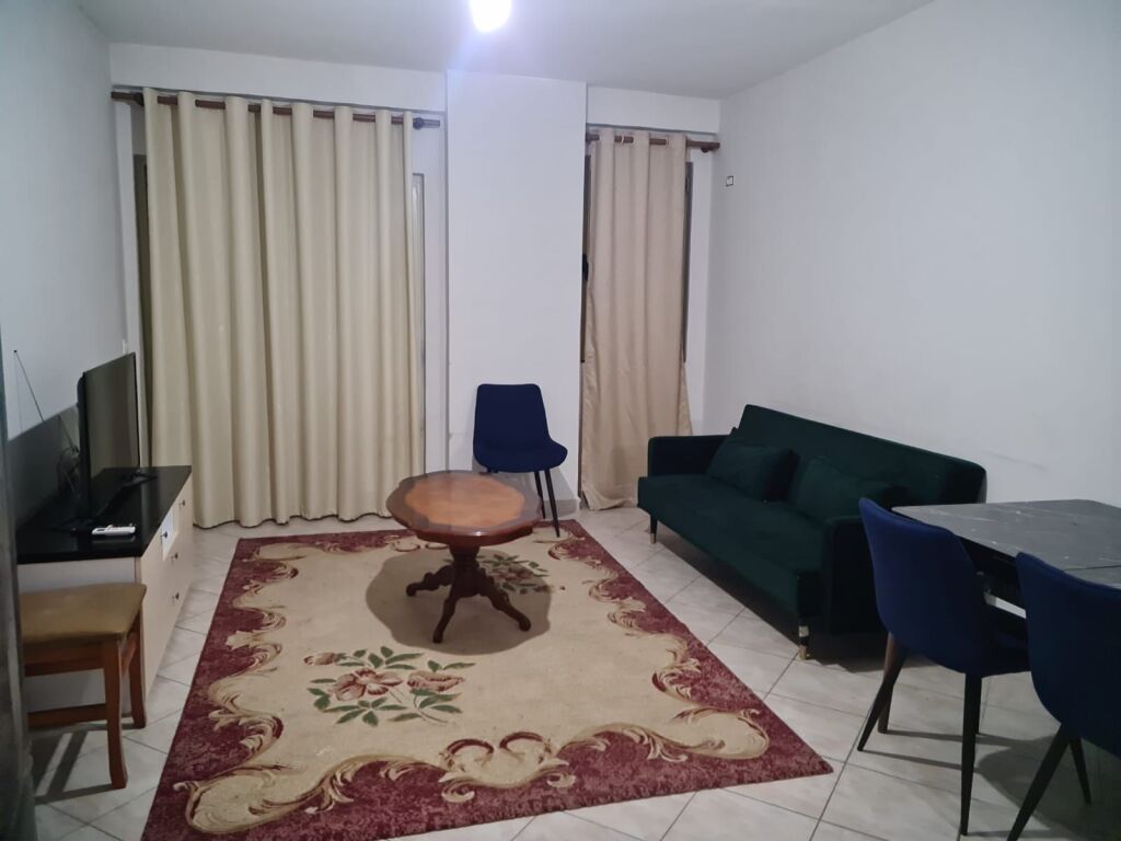 Apartament 1+1 me qera tek Pallatet Cabej