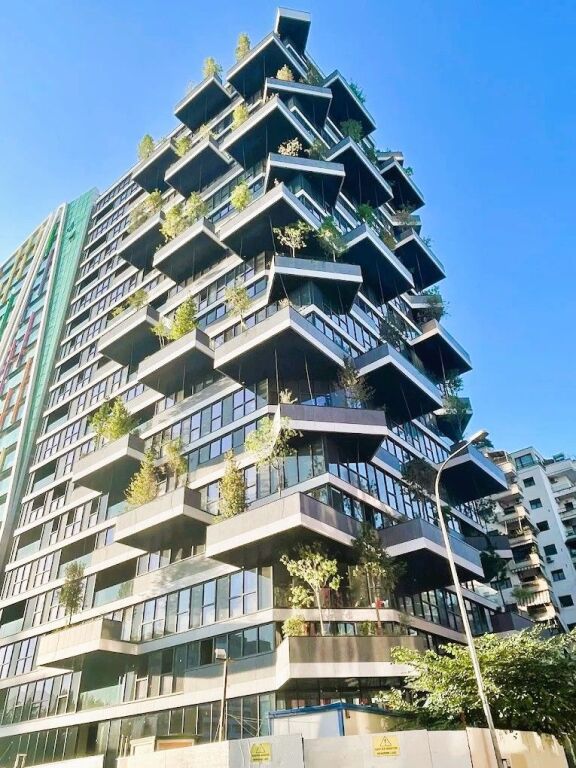 🏢Jepet me Qira Ambient Zyre Premium📍 Vertical Forest, Tiranë.