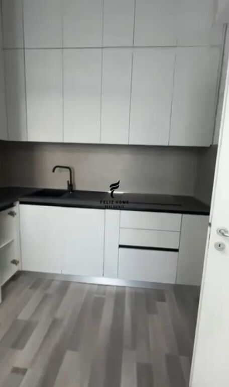 APARTAMENT ME QERA 1+1 VASIL SHANTO 70.000 LEKE FH-77439