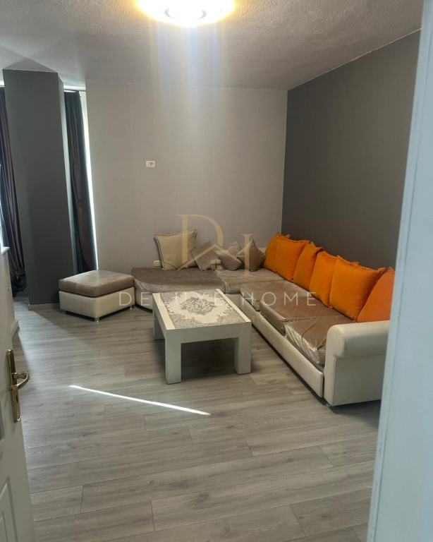 Apartament me Qira – Rruga e Elbasanit