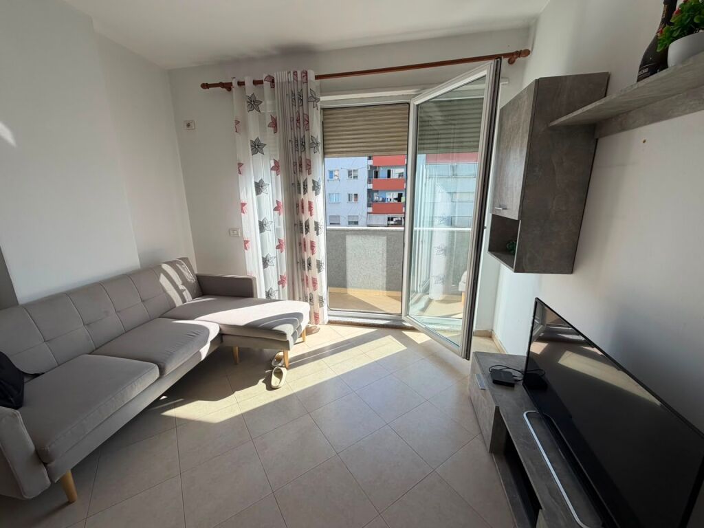 Jepet Apartament me qera