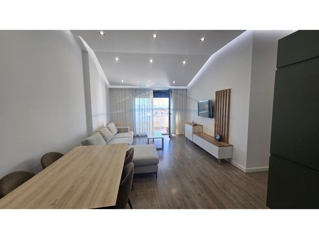 Qera,Apartament 2+1, Rruga Thesarit,Fresku,Tirana.
