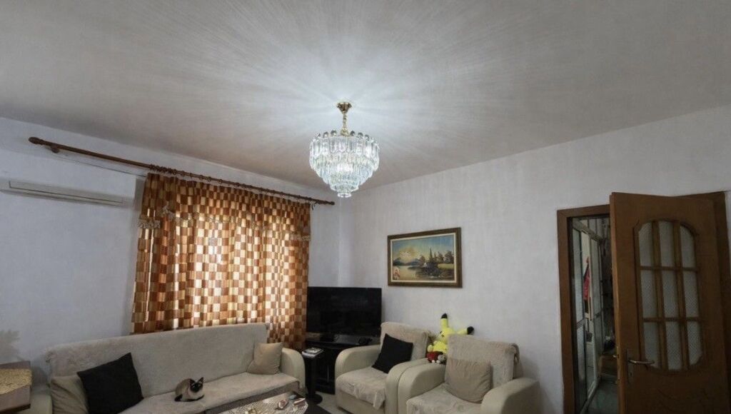 Vendita | Apartament 2 + 1 &amp; Dyqan | QSUT | 230000 €