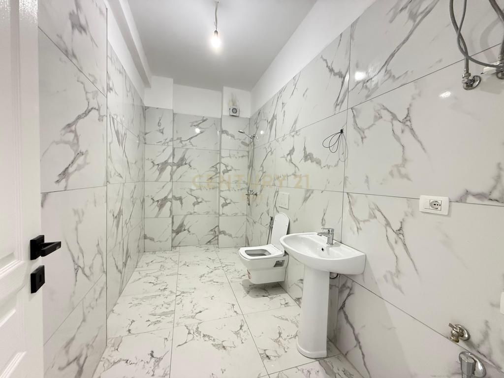 Apartment 1+1 For Sale in Golem, Durrës - 106000€ | 68 m²