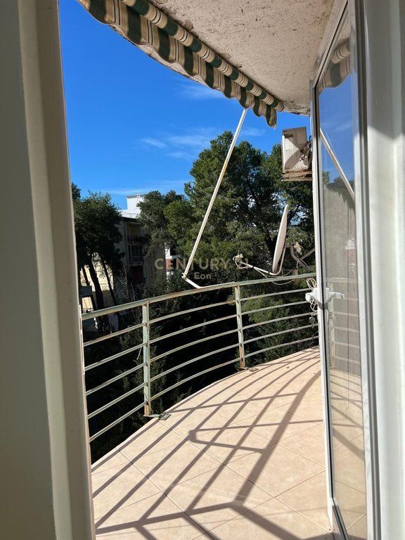 Apartament 1+1+3 ballkone Për Shitje në Golem, Durrës!!