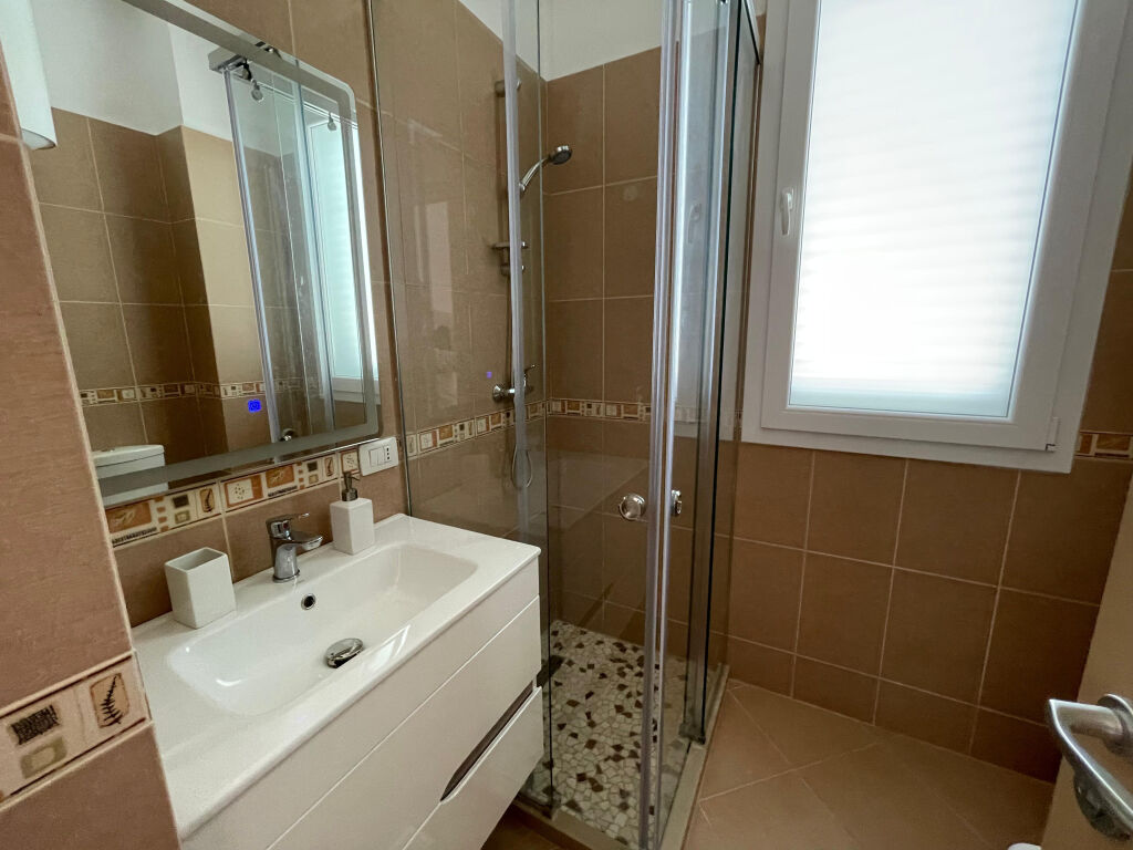 Appartamento in Affitto 2+1 Vicino alla Strada di Elbasan (ID B220794) Tirana