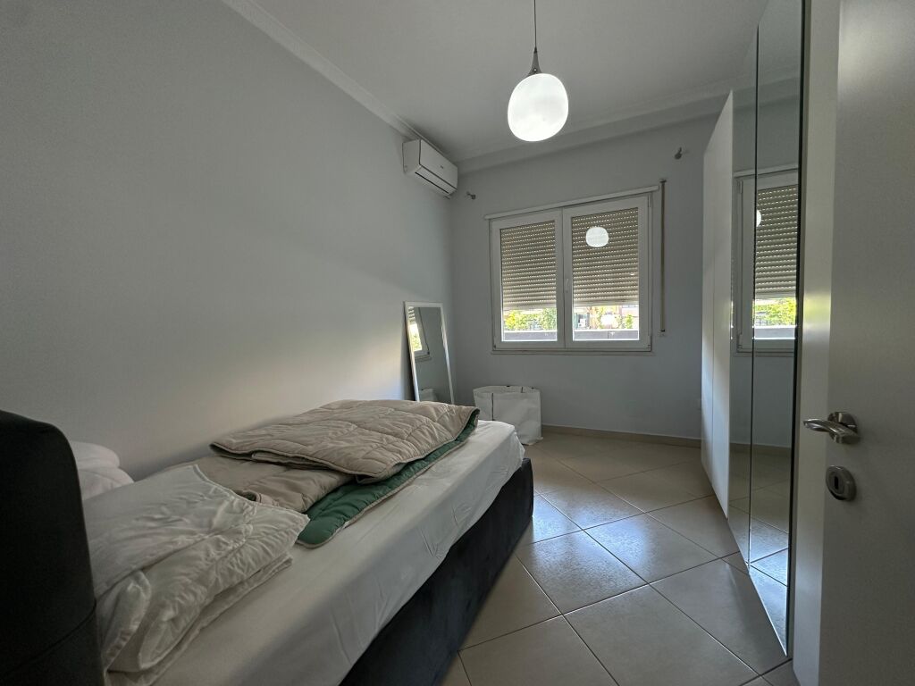 Jepet me Qira Apartament 2+1+2 - Komuna e Parisit
