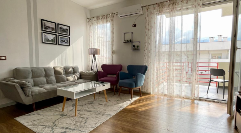 Apartment 1+1 for Rent – Center, Pazari i Ri