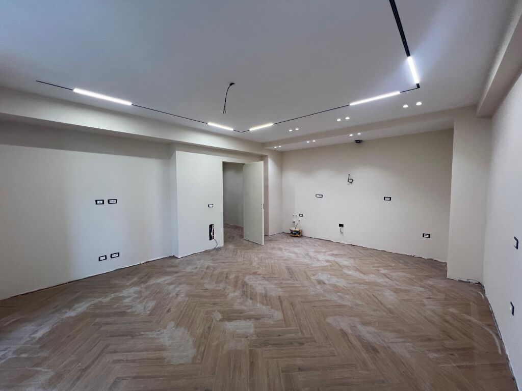 Shitet apartament tek Ish Ekspozita