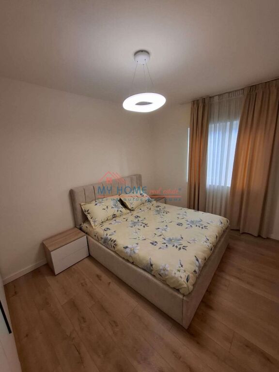 Apartament 2+1 me qera Rruga e Barrikadave ne Tirane