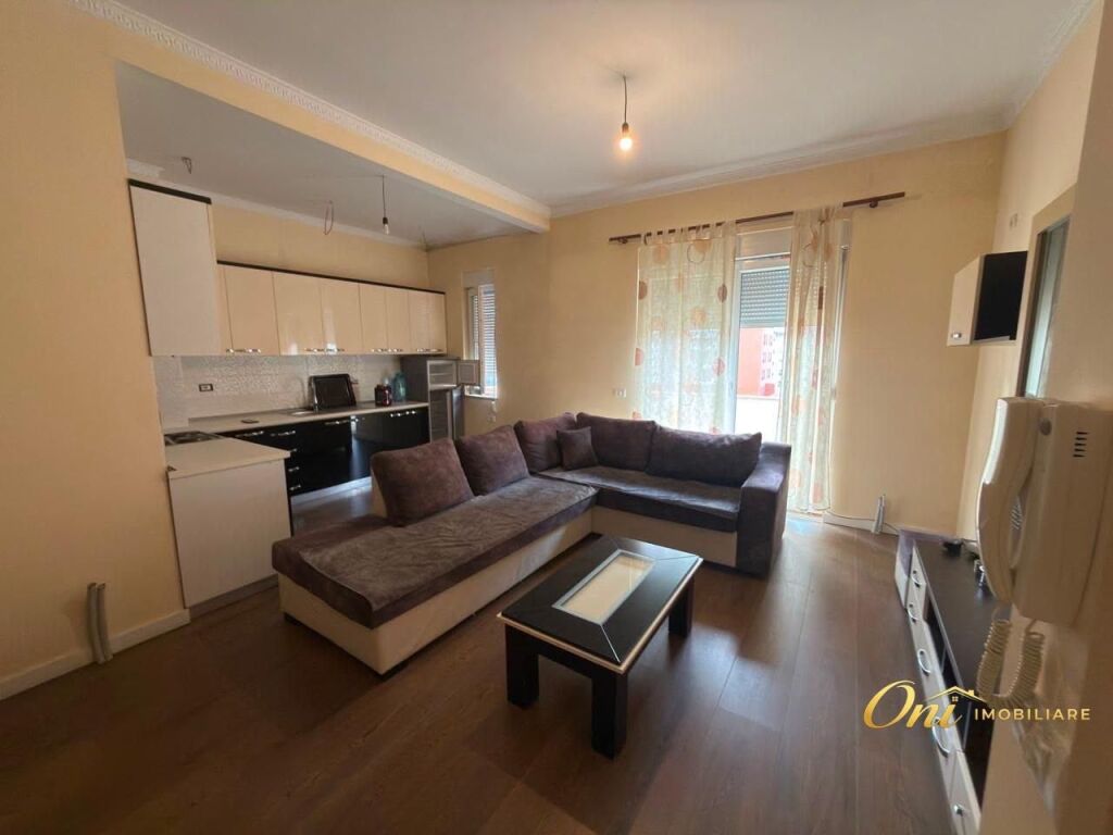 JEPET APARTAMENT ME QERA 1+1 BULEVARDI GJERGJ FISHTA