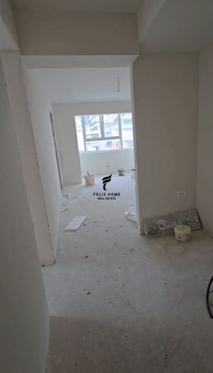 ZYRE ME QERA 65 M2 21 DHJETORI 80.000 LEKE FH-77420