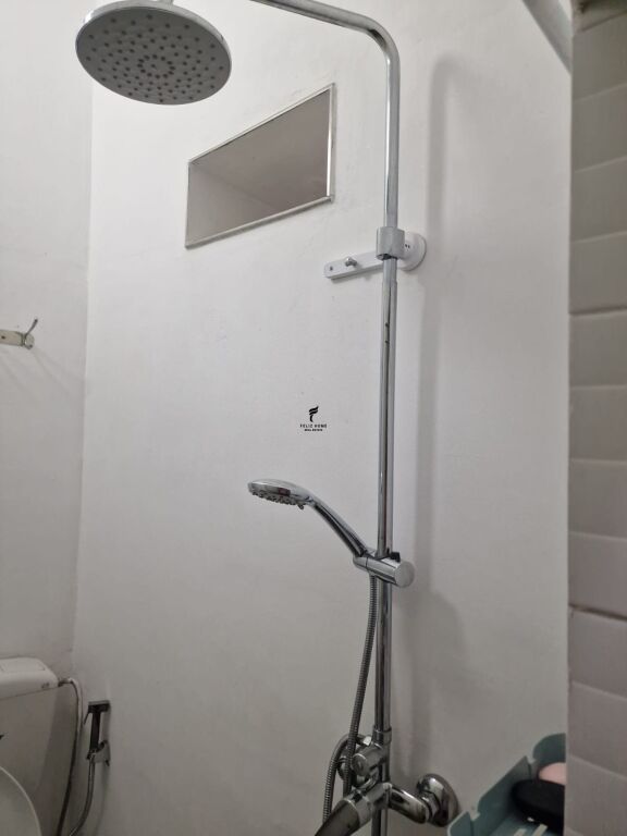 GARSIONERE ME QERA 30 M2 KOMUNA E PARISIT 30.000 LEKE FH-77416