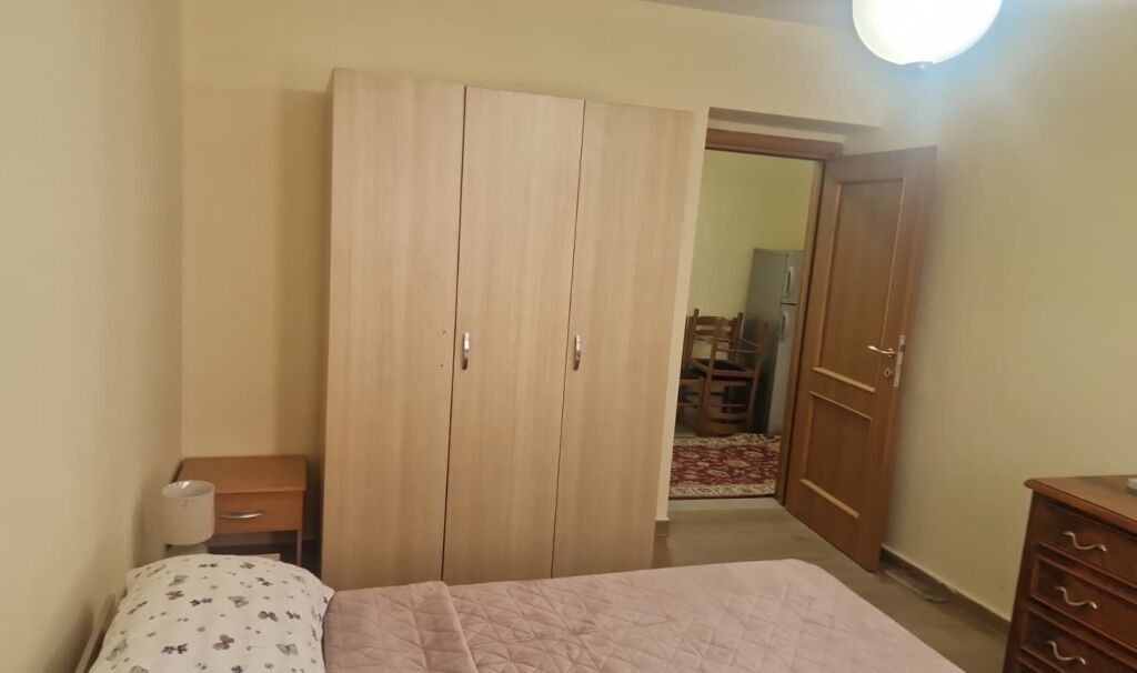 Apartament 1+1 per qira te Mozaiku i Tiranes. 21 Dhjetori