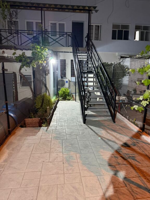 Shtepi private me qira 1+1 me parking , Vasil Shanto