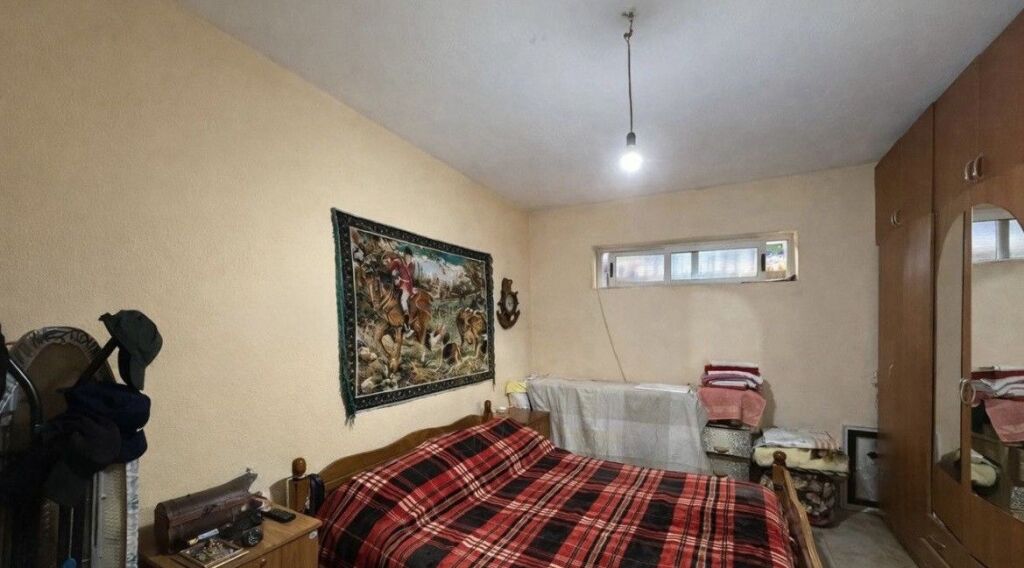 Vendita | Apartament 2 + 1 &amp; Dyqan | QSUT | 230000 €