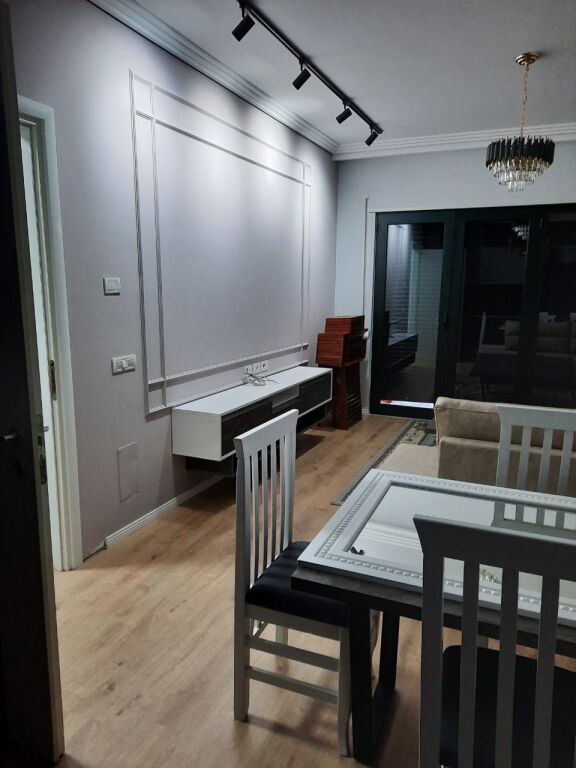 Apartament 2+1 per qera te Green City