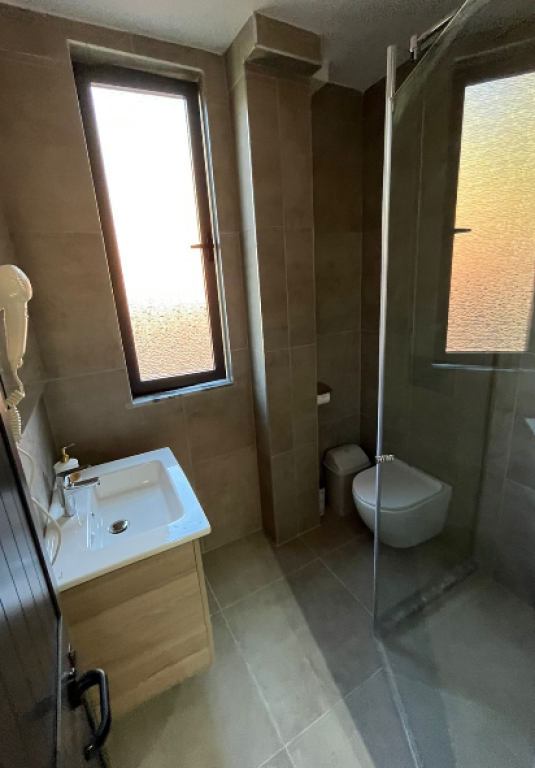 GARSONIERE MODERNE NË SHITJE – ZEMRA E BLLOKUT, TIRANË