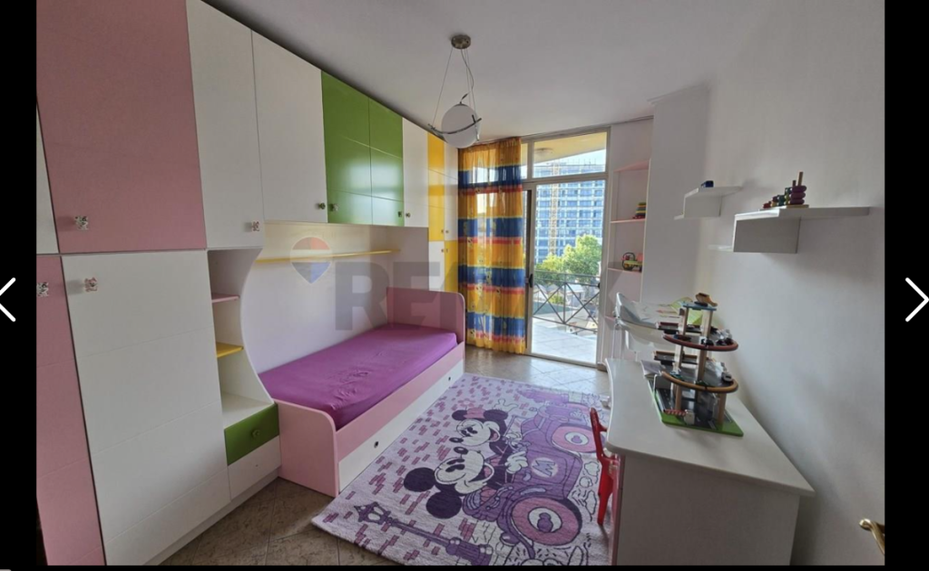 Apartament per qera 2+1 tek Rruga e Barrikadave
