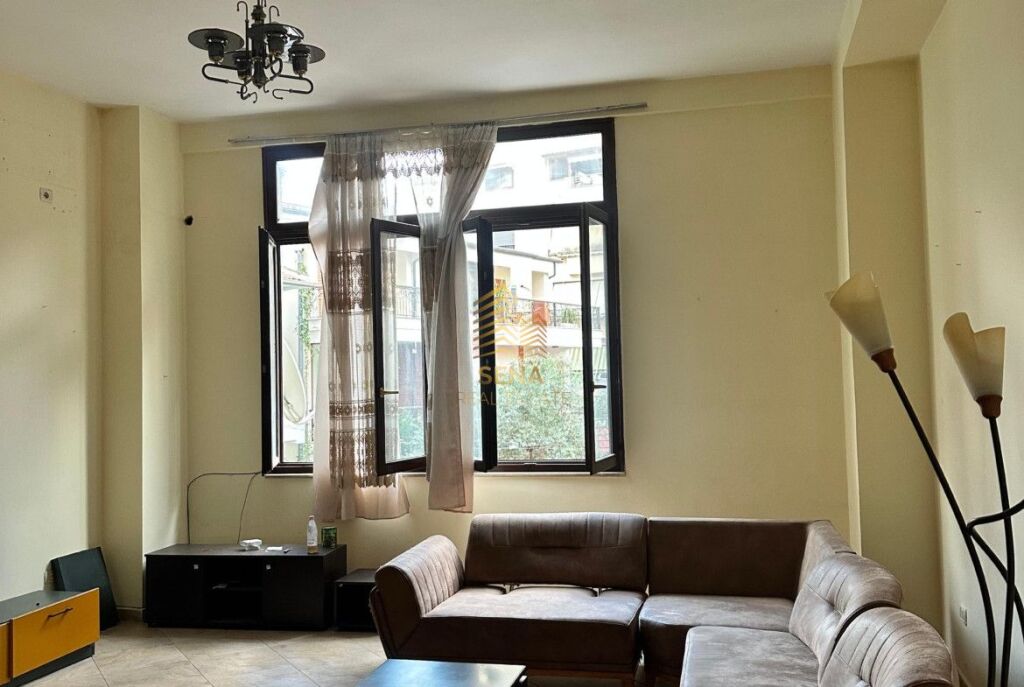 Rent, Space For OFFICE OR RESIDENCE, 1+1, Paris Commune, 60,000 Leke