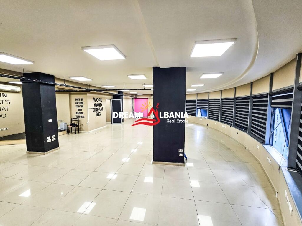 Jepet Me Qera Ambient Biznesi tek Rruga e Dibres,afer Selvise.(ID 42611552)