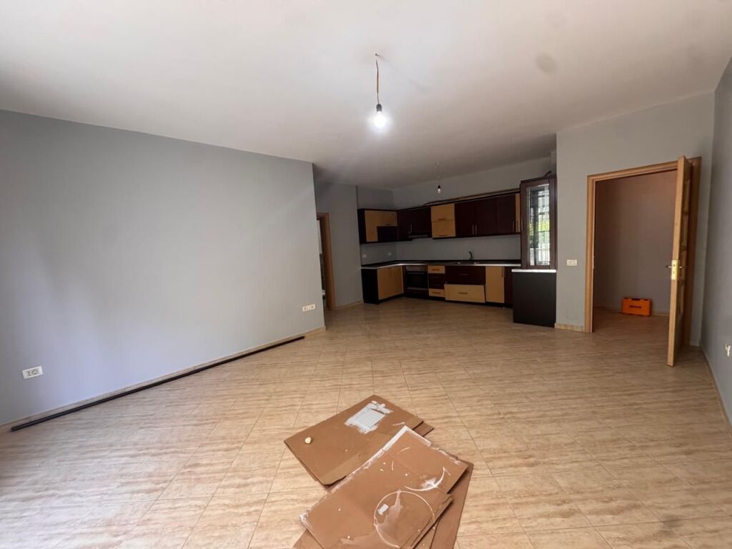 Affitto | Apartament 2 + 1 | Rruga Kodra e Diellit | 450 €/mese