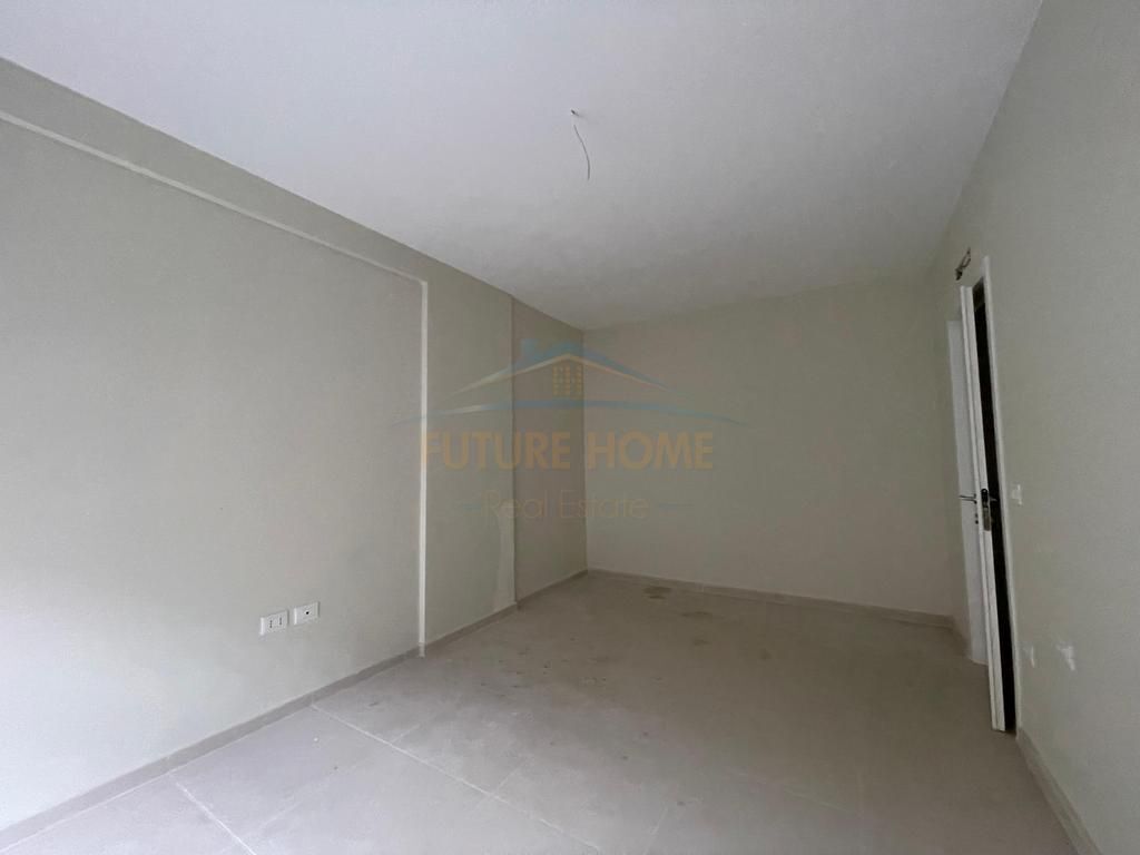 Shitet, Apartament 1+1, Rruga Dervish Hekali, Shkolla e Kuqe, Tiranë. PRM60835