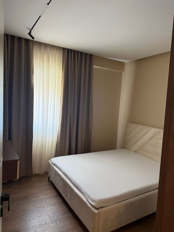 Qera | Apartament 2 + 1 | Xhamlliku | 800 €/muaj