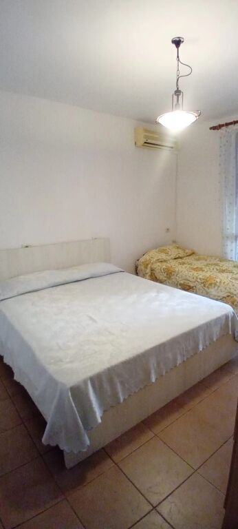 Jepet me qira 1+1 Te kryqezim 21 Dhjetori 500 mije leke
