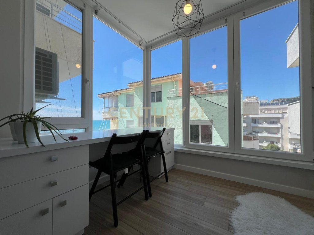 SHITET APARTAMENT ME PAMJE DETI VIJE E PARE ME DETIN TEK SHKEMBI I KAVAJES NE DURRES