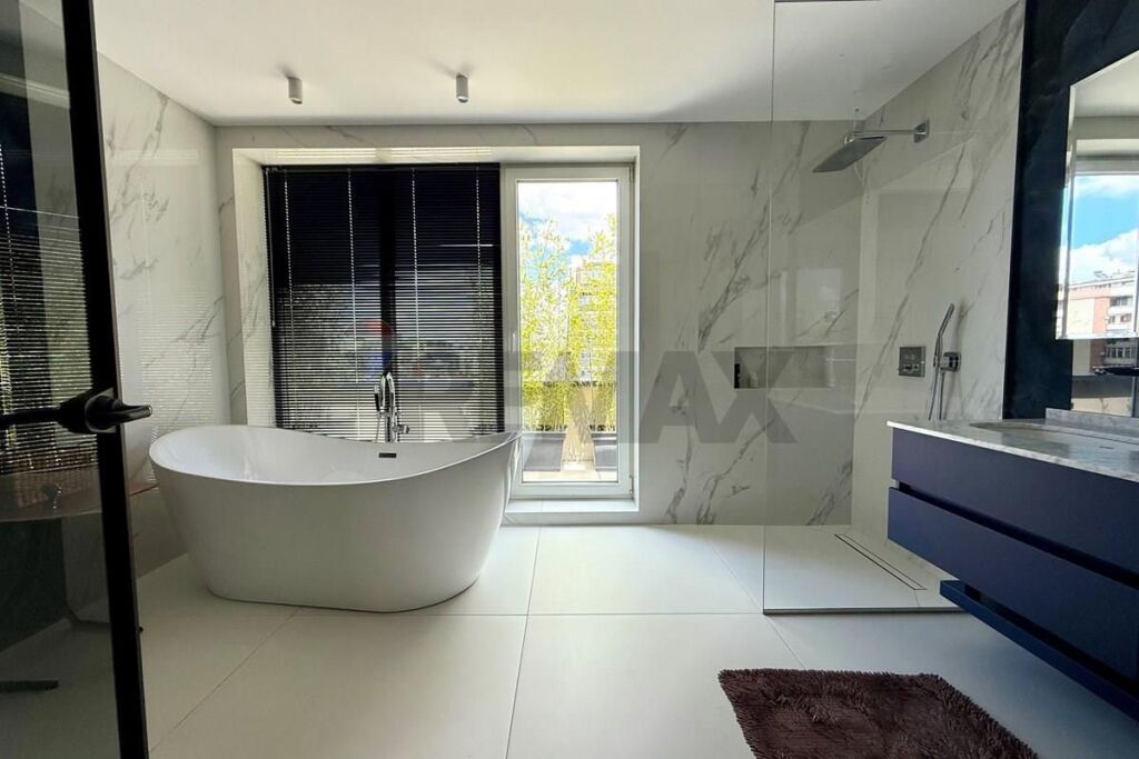 Penthouse luksoz ne zemer te Bllokut!