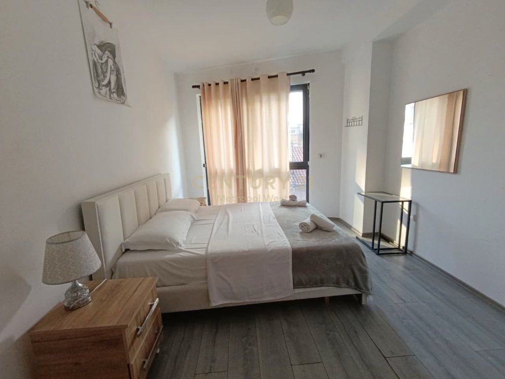 APPARTAMENTO 2+1+2 IN AFFITTO VICINO A 21 DHJETORI! 650 € /Mese