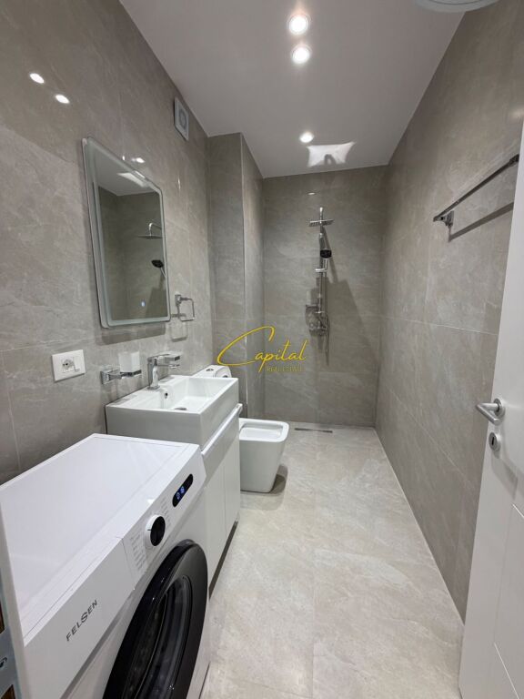 VENDESI APPARTAMENTO 1+1 MYSLYM SHYRI 189.000 EURO