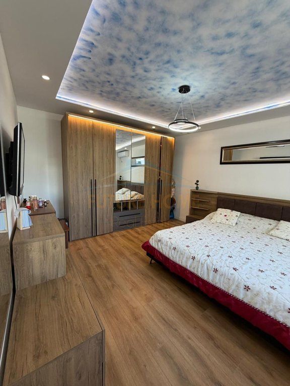 For sale, Private House, Porcelan, Tirane. 220,000 €