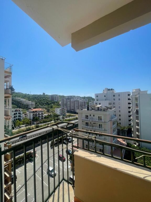 Apartament per shitje ne vije te pare te Shkembi i Kavajes