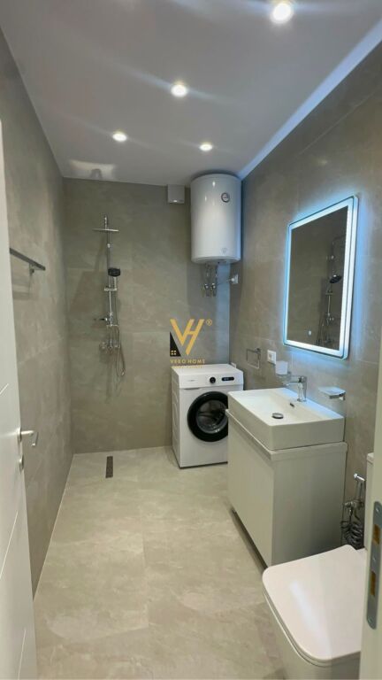 VENDESI APPARTAMENTO 2+1+BLK PRESSO MYSLYM SHYRI 235.000 EURO
