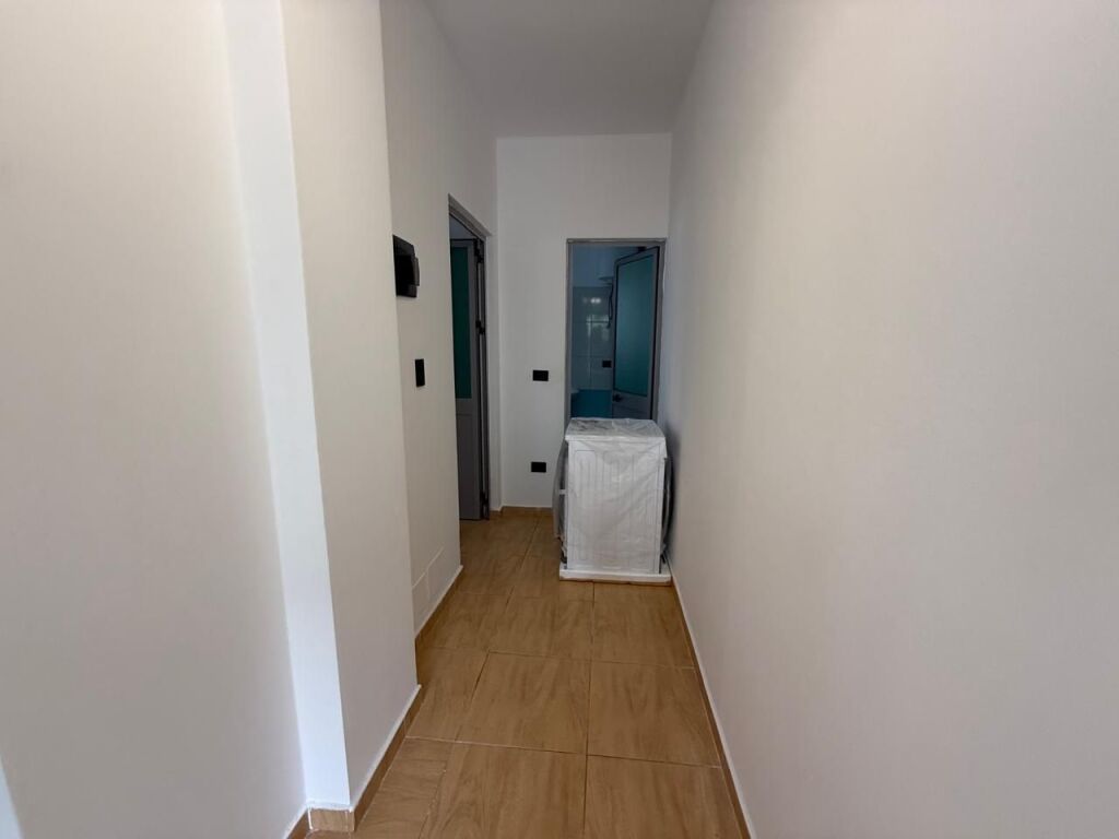 Apartment 1+1 for rent offered at Komuna e Parisit