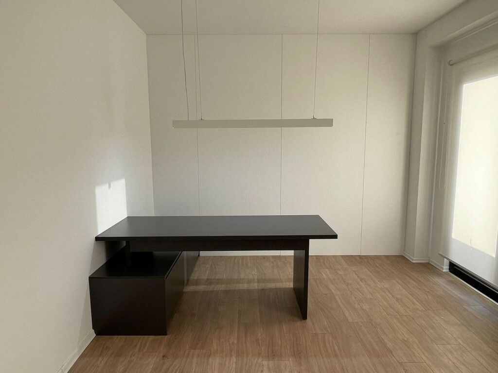 🏢 Ufficio in affitto nel Garden Building – Via Kavaja, Tirana 📍