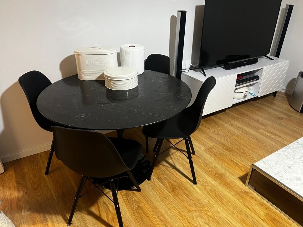 Apartament 1+1 me qira – pranë Shkollës së Baletit !