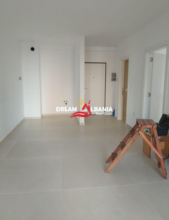 Locale commerciale in affitto presso Residenza Zirkon-Tirane (42111596)