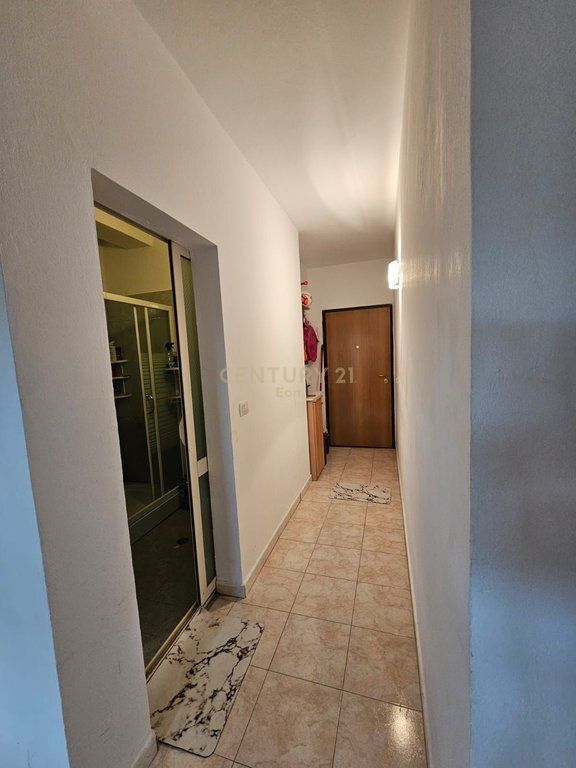 SHITET APARTAMENT 2+1 TEK SHKEMBI KAVAJES !